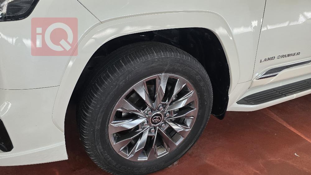 تويوتا لاندكروزر